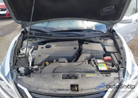 2017 Nissan Altima 2.5 S z USA, uszkodzony, nr VIN 1N4AL3AP4HN327949